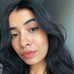 Meet your Posher, Sabina